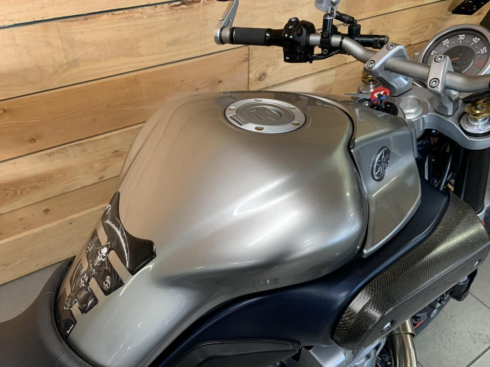 YAMAHA MT01
