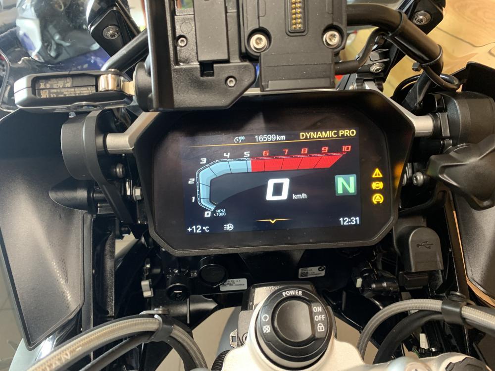 BMW R1250GS Adventure triple black