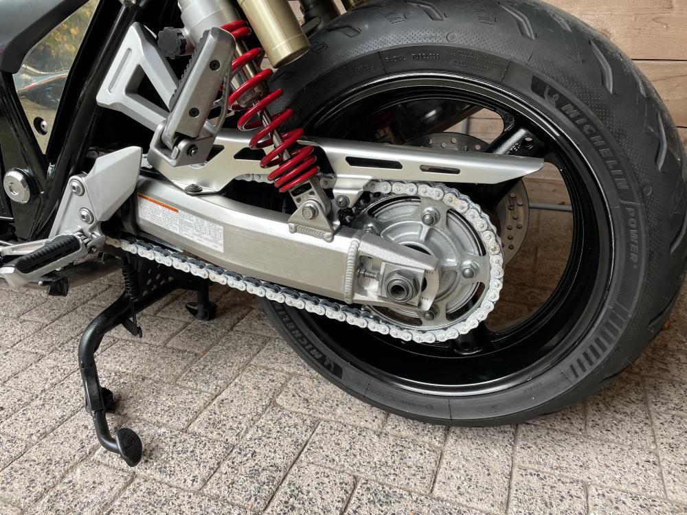 Suzuki GSX-S1000