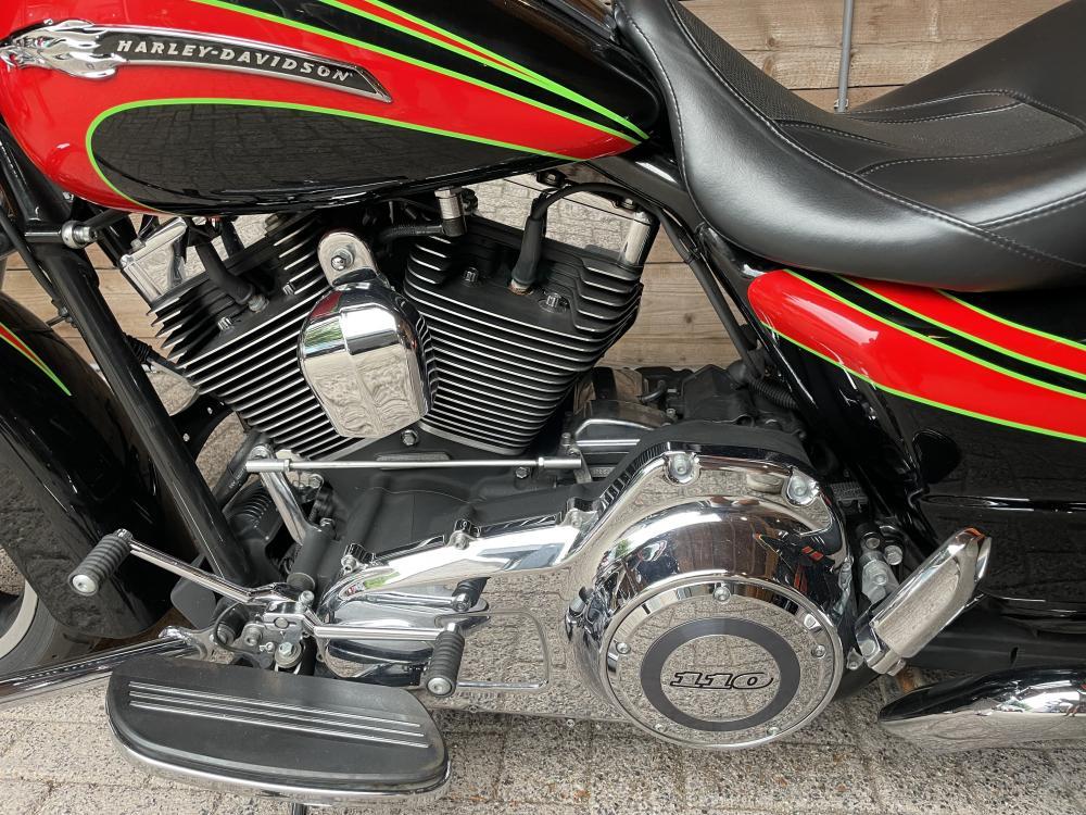 Harley Davidson Streetglide CVO
