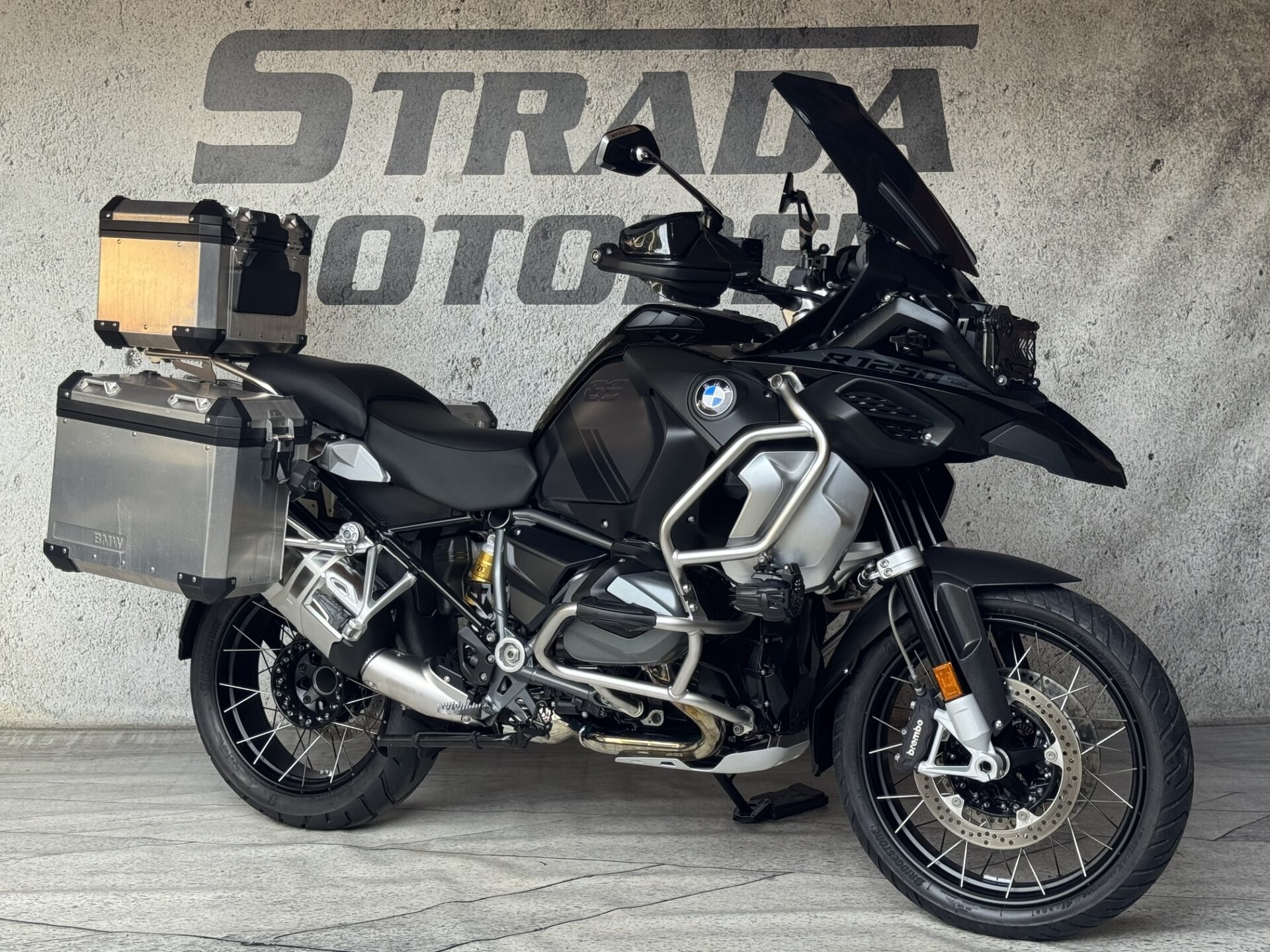 BMW R1250GS Adventure triple black, foto 1 van 30