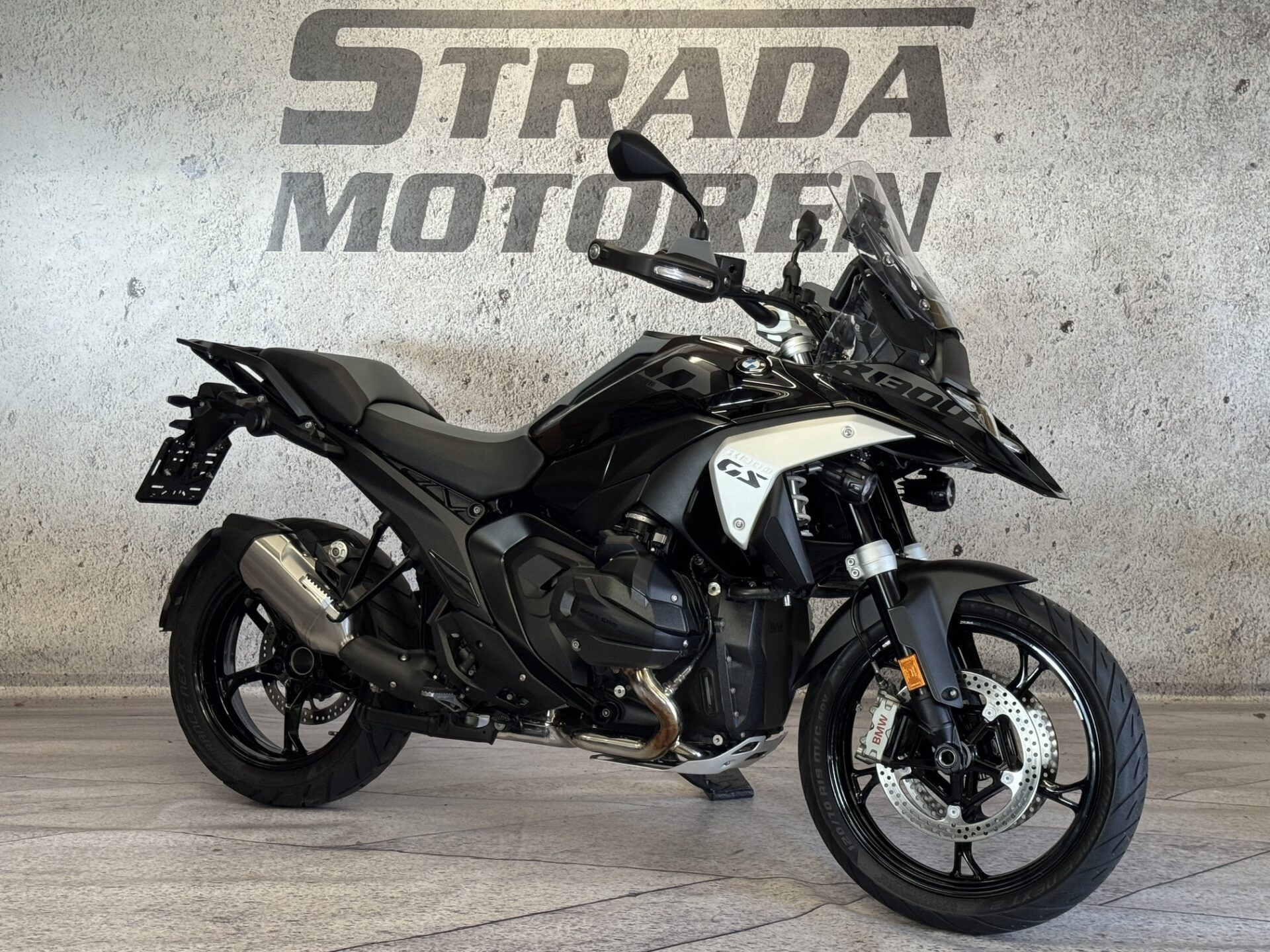BMW R1300GS Triple black, foto 1 van 28