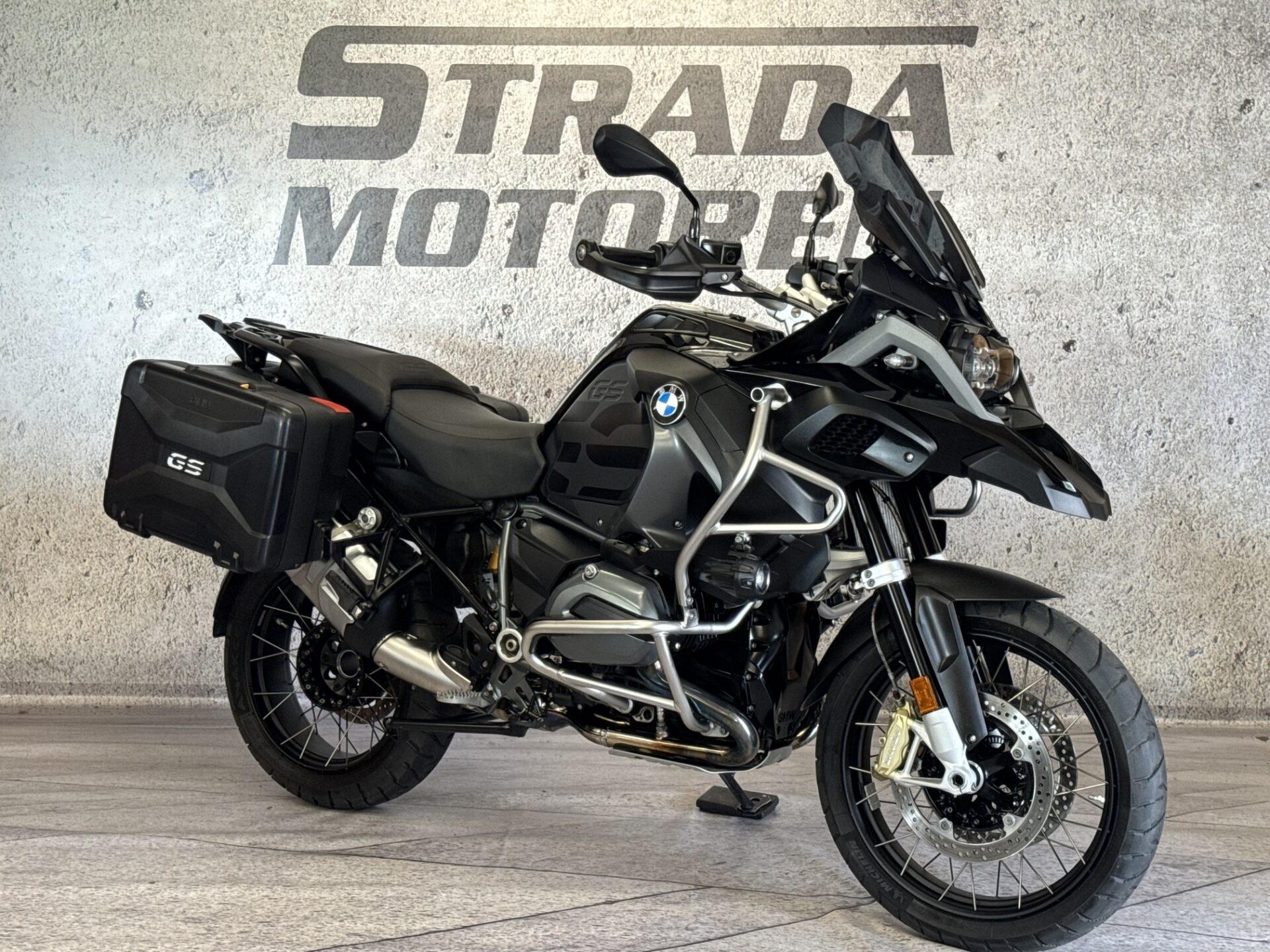 BMW R1200GS Adventure ABS ASC ESA Triple black, foto 1 van 25